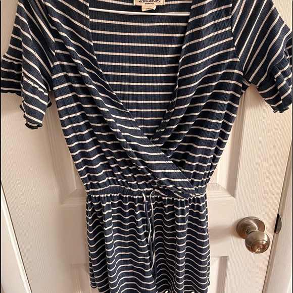 Billabong Spring/Summer romper - Picture 2 of 5